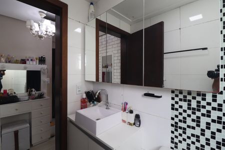 Apartamento à venda com 80m², 3 quartos e 1 vagaBanheiro Quarto 1 suíte