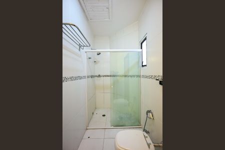 Casa de condomínio à venda com 394m², 4 quartos e 4 vagasBanheiro da Suíte  3