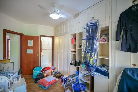Casa de condomínio à venda com 394m², 4 quartos e 4 vagasSuíte 3