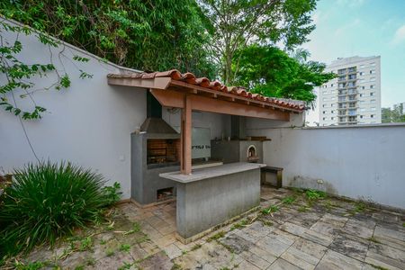 Casa de condomínio à venda com 394m², 4 quartos e 4 vagasChurrasqueira