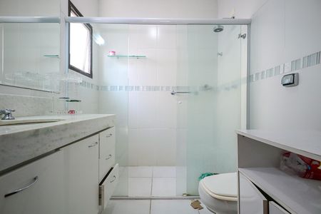 Casa de condomínio à venda com 394m², 4 quartos e 4 vagasBanheiro Suíte 2