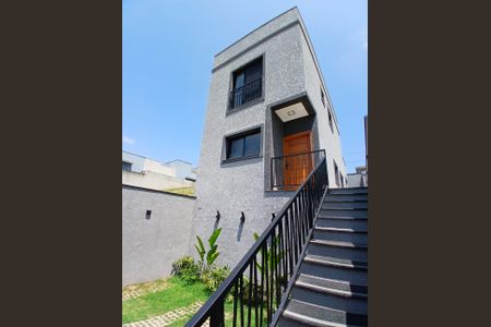 Casa de condomínio à venda com 126m², 3 quartos e 2 vagas Casa de condomínio à venda com 126m², 3 quartos e 2 vagasFachada