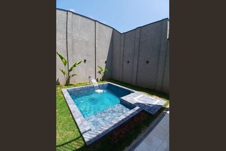 Casa de condomínio à venda com 126m², 3 quartos e 2 vagas Casa de condomínio à venda com 126m², 3 quartos e 2 vagasÁrea externa