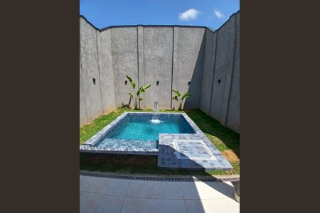 Casa de condomínio à venda com 126m², 3 quartos e 2 vagas Casa de condomínio à venda com 126m², 3 quartos e 2 vagasÁrea externa