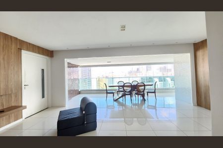 Sala  de apartamento para alugar com 3 quartos, 120m² em Barra, Salvador