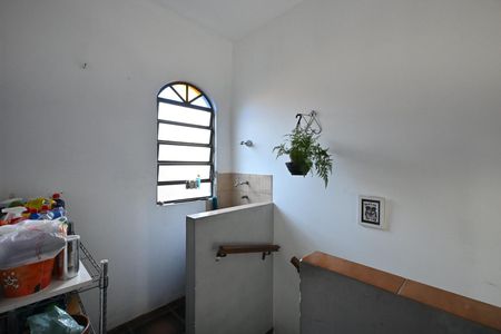 Casa para alugar com 280m², 3 quartos e 4 vagasEscada