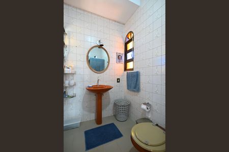 Casa para alugar com 280m², 3 quartos e 4 vagasBanheiro