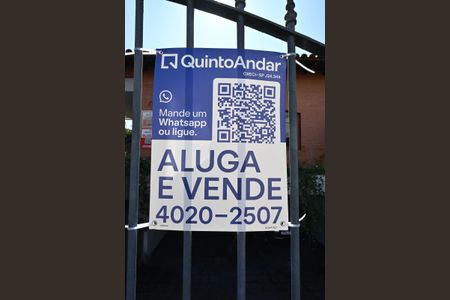 Casa para alugar com 280m², 3 quartos e 4 vagasFachada
