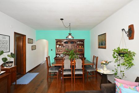 Casa para alugar com 280m², 3 quartos e 4 vagasv