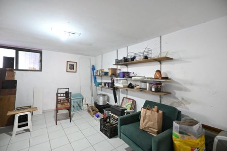 Casa para alugar com 280m², 3 quartos e 4 vagasEscritório 1