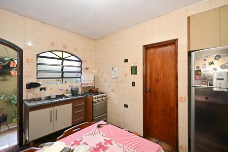 Casa para alugar com 280m², 3 quartos e 4 vagasCozinha