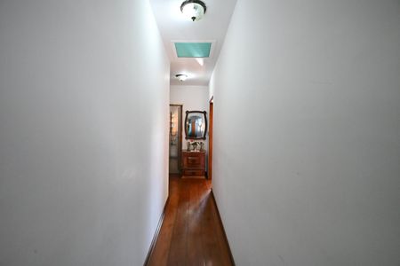 Casa para alugar com 280m², 3 quartos e 4 vagasCorredor
