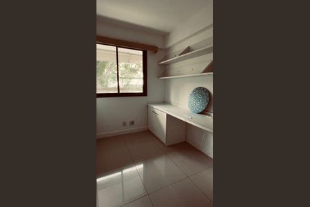 Apartamento à venda com 127m², 4 quartos e 2 vagasQuarto