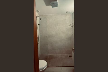 Apartamento à venda com 127m², 4 quartos e 2 vagasBanheiro
