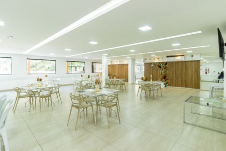 Apartamento à venda com 43m², 2 quartos e 1 vaga Apartamento à venda com 43m², 2 quartos e 1 vagaÁrea comum - Salão de festas
