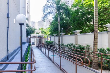 Apartamento à venda com 43m², 2 quartos e 1 vaga Apartamento à venda com 43m², 2 quartos e 1 vagaÁrea comum