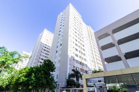 Apartamento à venda com 43m², 2 quartos e 1 vaga Apartamento à venda com 43m², 2 quartos e 1 vagaFachada