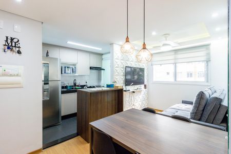 Apartamento à venda com 43m², 2 quartos e 1 vaga Apartamento à venda com 43m², 2 quartos e 1 vagaSala