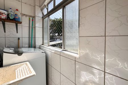 Apartamento à venda com 65m², 2 quartos e 1 vagaÁrea de Serviço
