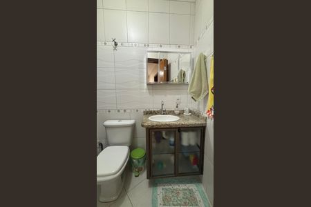 Casa à venda com 128m², 3 quartos e 2 vagasBanheiro