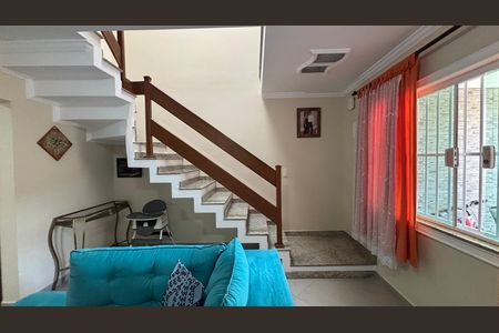 Casa à venda com 128m², 3 quartos e 2 vagasSala