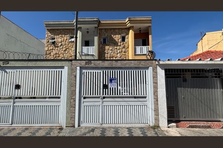 Casa à venda com 128m², 3 quartos e 2 vagasFachada