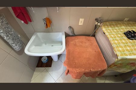 Casa à venda com 128m², 3 quartos e 2 vagasÁrea de Serviço