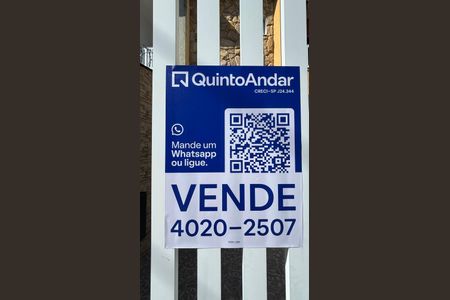 Casa à venda com 128m², 3 quartos e 2 vagasFachada