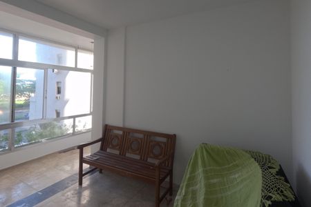 Apartamento para alugar com 72m², 2 quartos e 1 vagaSala