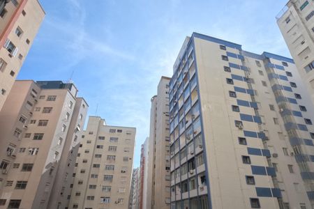 Apartamento para alugar com 72m², 2 quartos e 1 vagaVista da Área de Serviço