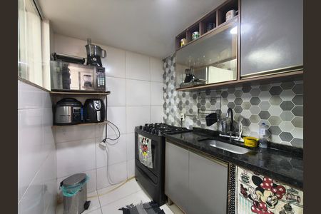 Cozinha de casa de condomínio para alugar com 3 quartos, 120m² em Taquara, Rio de Janeiro