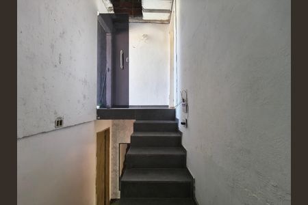 Casa de condomínio para alugar com 120m², 3 quartos e 1 vagaEscada - Terraço