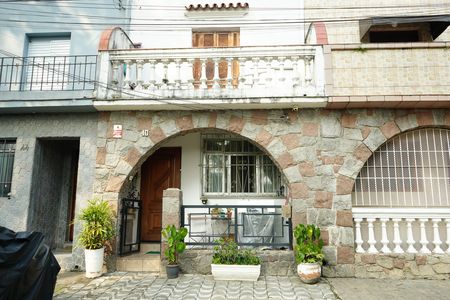 Casa para alugar com 105m², 3 quartos e 2 vagasFachada