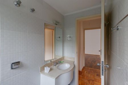 Banheiro de apartamento para alugar com 2 quartos, 98m² em Itaim Bibi, São Paulo
