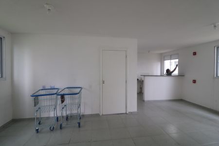 Apartamento para alugar com 41m², 2 quartos e sem vagaÁrea comum - Salão de festas