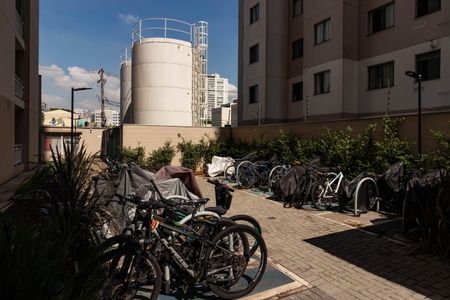 Apartamento à venda com 35m², 2 quartos e sem vagaÁrea comum