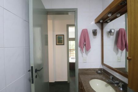 Apartamento para alugar com 130m², 4 quartos e 2 vagasBanheiro Social