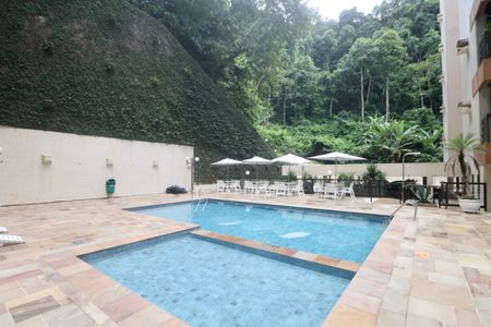 Apartamento para alugar com 130m², 4 quartos e 2 vagasÁrea comum - Piscina