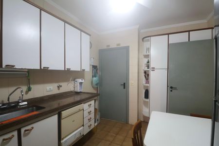 Apartamento para alugar com 130m², 4 quartos e 2 vagasCozinha
