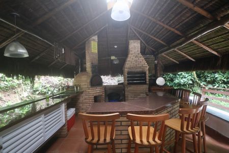 Apartamento para alugar com 130m², 4 quartos e 2 vagasÁrea comum - Churrasqueira