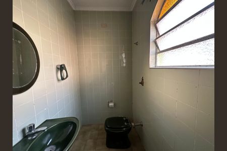 Banheiro Social de casa de condomínio à venda com 5 quartos, 4203m² em Recanto Maravilha Iii, Barueri