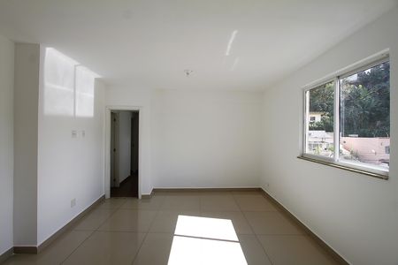 Sala de apartamento para alugar com 3 quartos, 103m² em Padre Eustáquio, Belo Horizonte