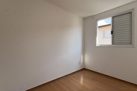 Quarto 2 de apartamento para alugar com 2 quartos, 55m² em Jardim Centenario, Guarulhos