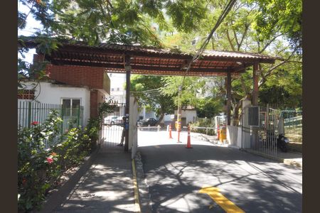 Apartamento para alugar com 55m², 2 quartos e 2 vagasFachada