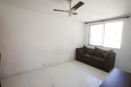 Sala de apartamento para alugar com 2 quartos, 55m² em Taquara, Rio de Janeiro
