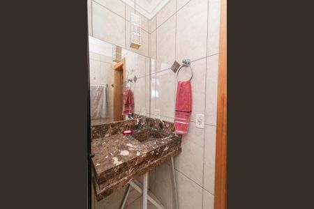 Casa de condomínio à venda com 100m², 3 quartos e 2 vagasBanheiro 2