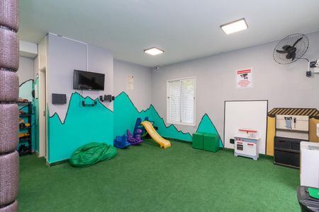 Casa de condomínio à venda com 100m², 3 quartos e 2 vagasÁrea comum - Brinquedoteca