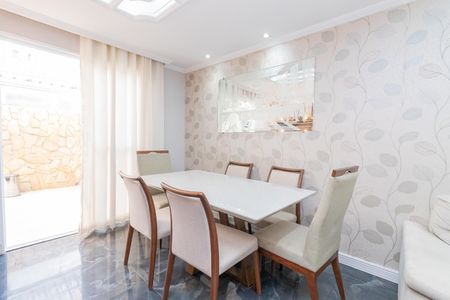 Sala de casa de condomínio à venda com 3 quartos, 100m² em Jardim Santa Maria, São Paulo
