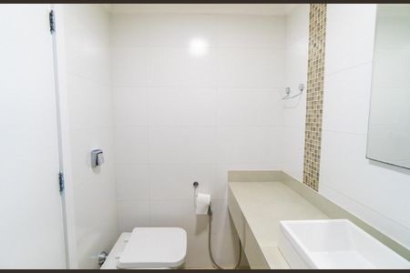 Apartamento para alugar com 74m², 2 quartos e 2 vagasBanheiro