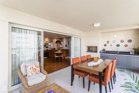 Varanda de apartamento à venda com 3 quartos, 210m² em Moema, São Paulo